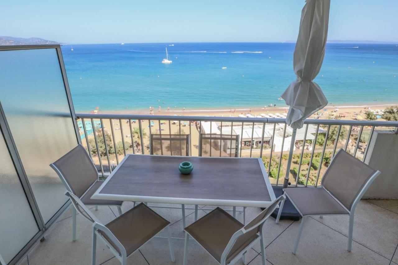 Bord De Plage - Studio En Front De Mer Le Lavandou Eksteriør billede