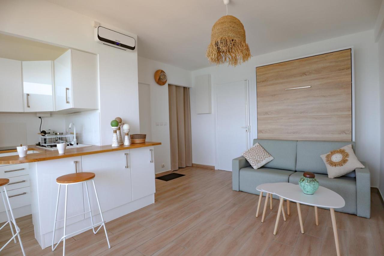Bord De Plage - Studio En Front De Mer Le Lavandou Eksteriør billede